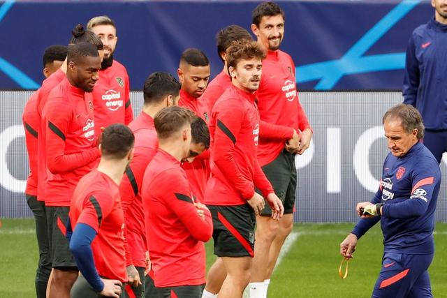 爱德华兹逆天隔扣狼队克爵士 国王加时擒灰熊